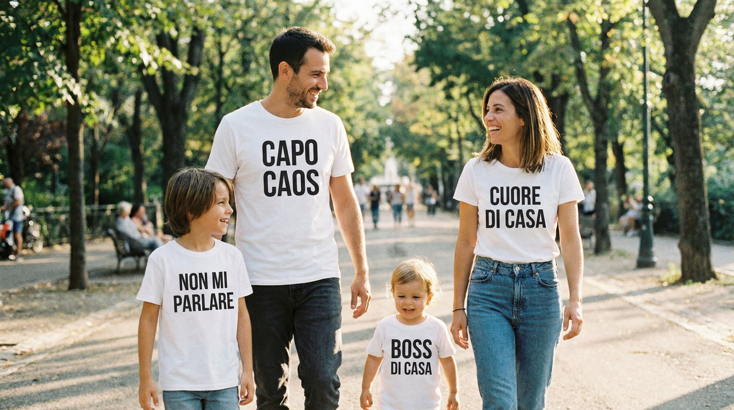Magliette Family Matching Personalizzate – Kit Coordinato per Tutta la Famiglia | Regalo Divertente e Unico